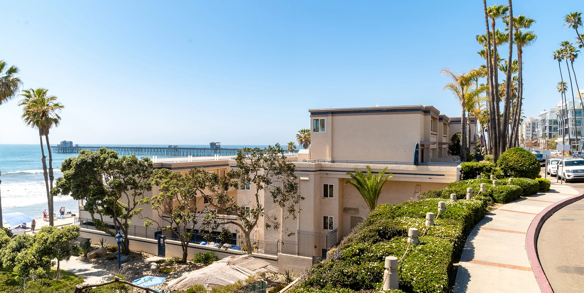 southern-california-beach-club4