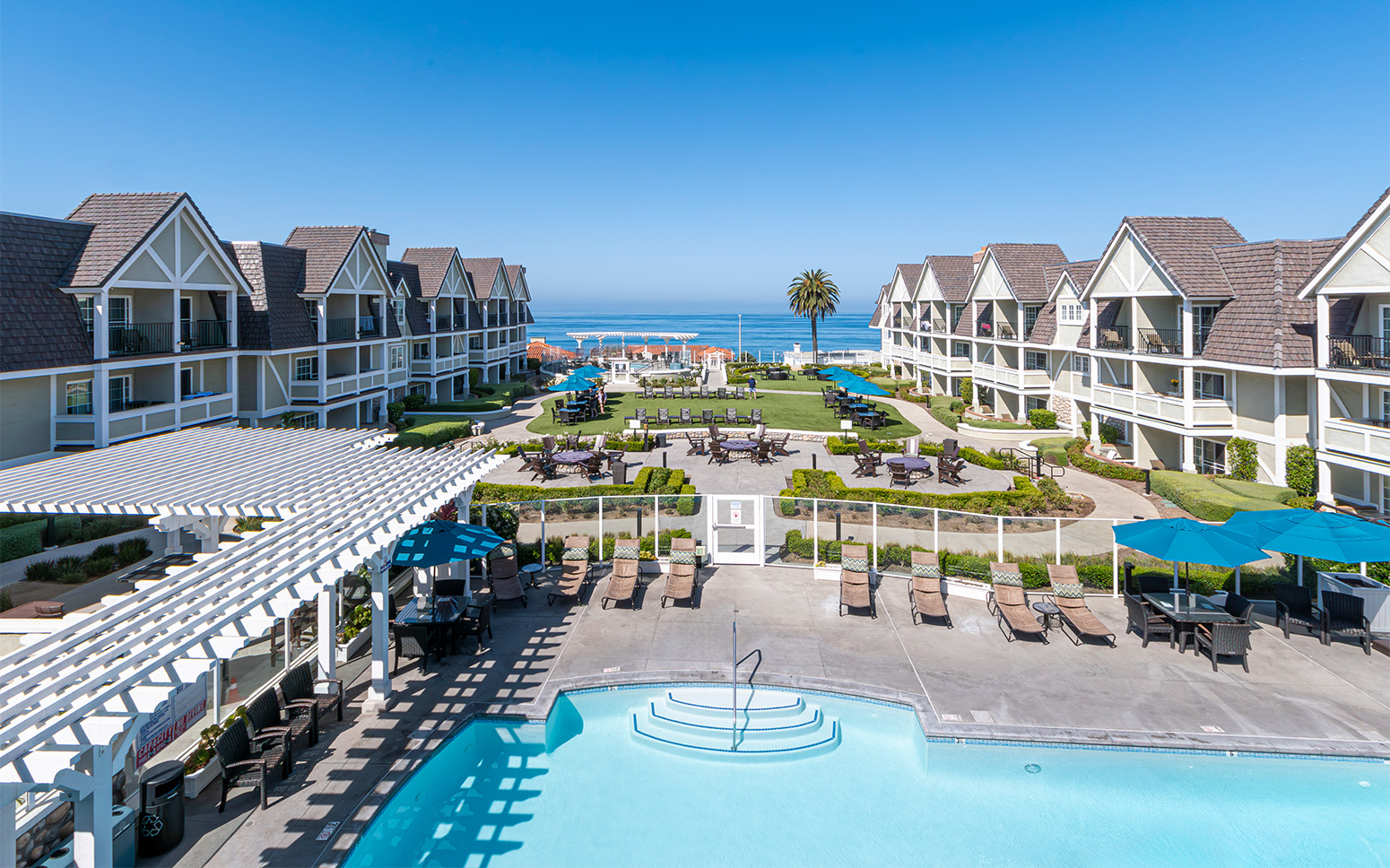 Carlsbad Inn Beach Resort hero shot
